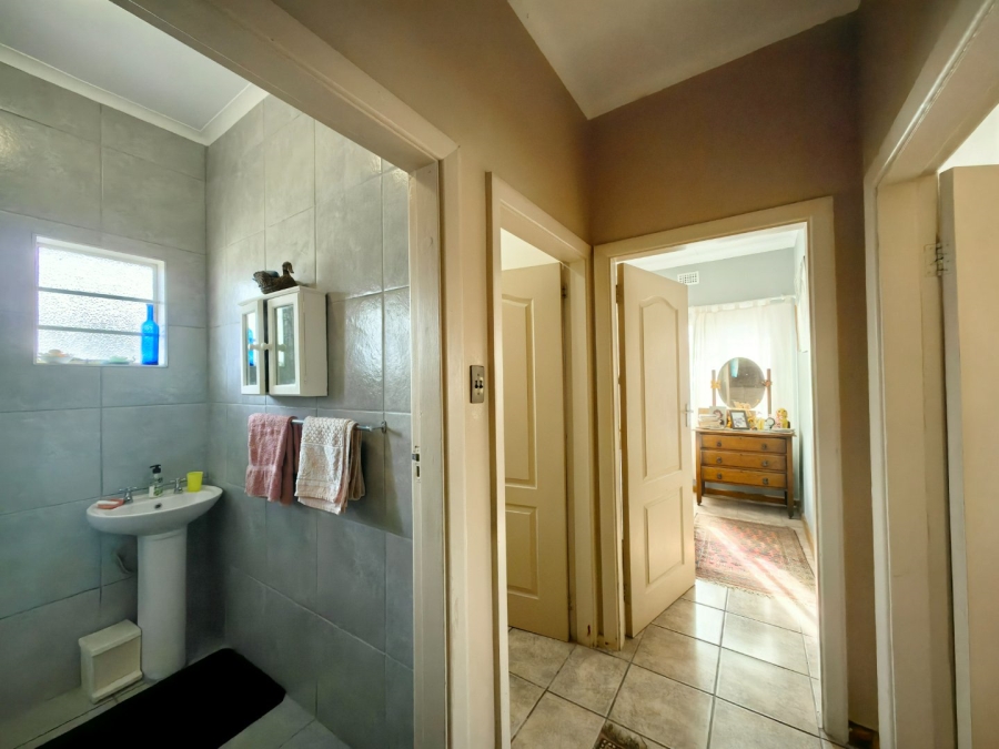 3 Bedroom Property for Sale in Fraaiuitsig Western Cape